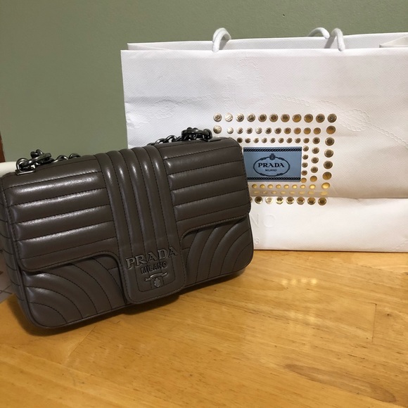 PRADA - DIAGRAMME SHOULDER BAG - Picture 2 of 7